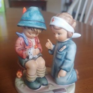 Vintage Goebel Hummel Figurine. Little Nurse